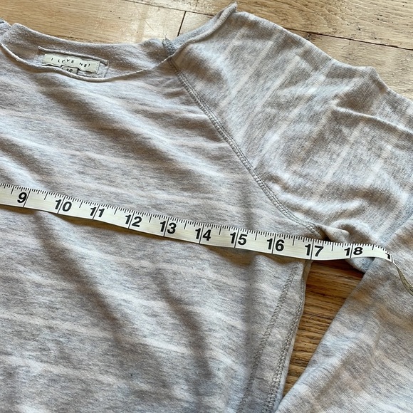 I love H81 sweatshirt, gray and white, women’s size small - Picture 6 of 9